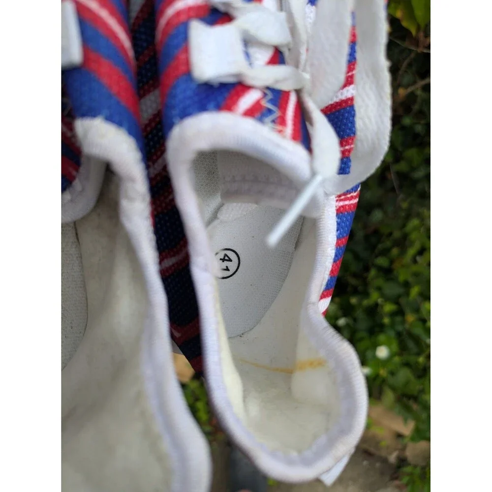 Buffalo Bills Zubaz print Sneakers, Eu size 41, mens 8-8.5 womens 9.5-10